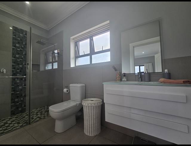3 BEDROOM HOUSE FOR SALE IN NEW SALT ROCK CITY
